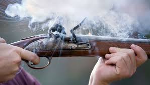 सिकार खेल्दा एक घाइते, दुईनाल बन्दुकसहित ९ जना पक्राउ