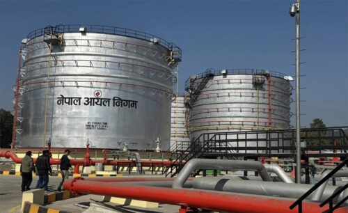 पेट्रोल, डिजेल र एलपी ग्यासको मूल्य घट्यो