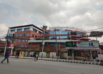 महानगर प्रहरीले बाइकमा ह्वील लक लगाएपछि युवकले शरीरमा आगो लगाए